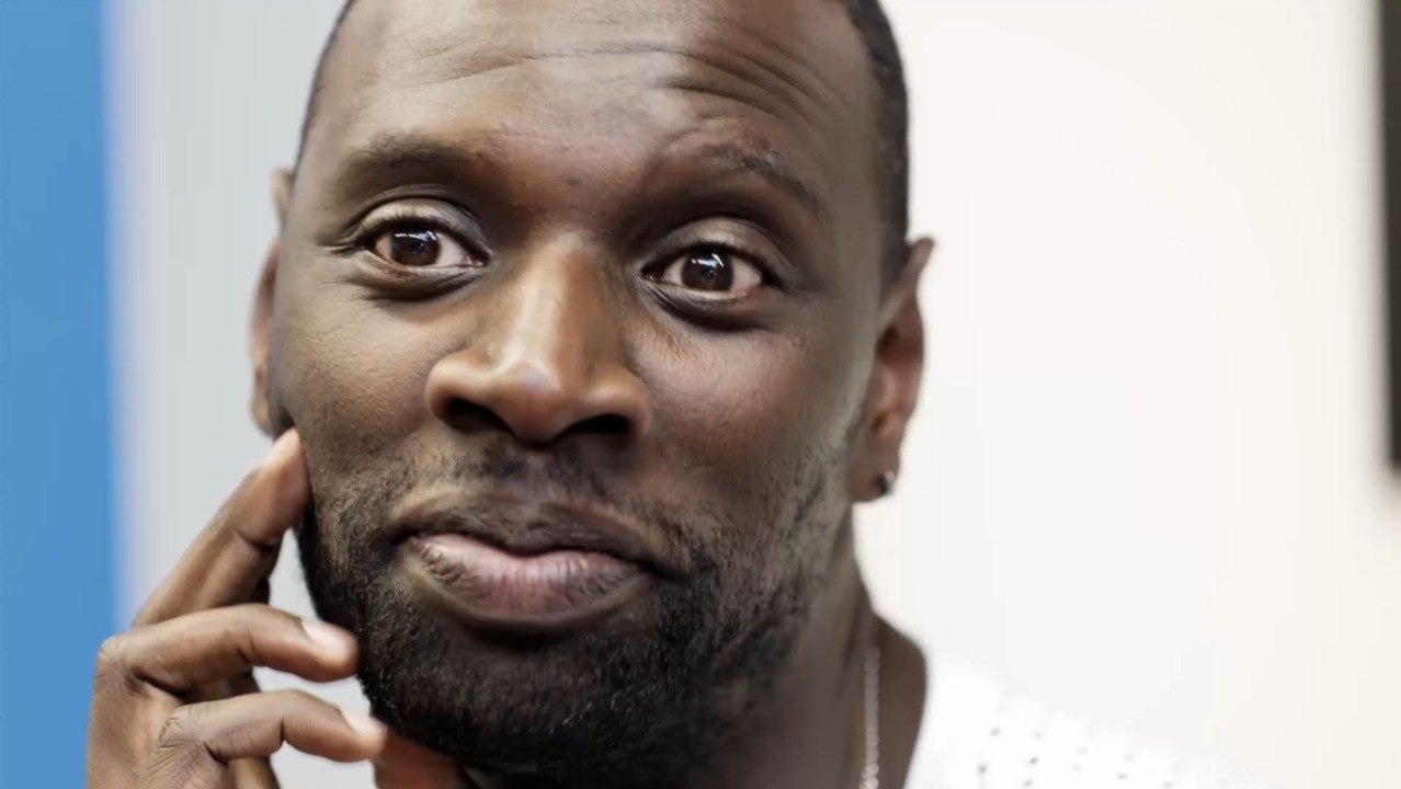 FEMME ACTUELLE - Omar Sy raconte sa rencontre surnaturelle avec sa femme Hélène