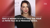 FEMME ACTUELLE - Pauline Ducruet, ultra sexy en robe fendue pour un hommage à sa grand-mère Grace Kelly