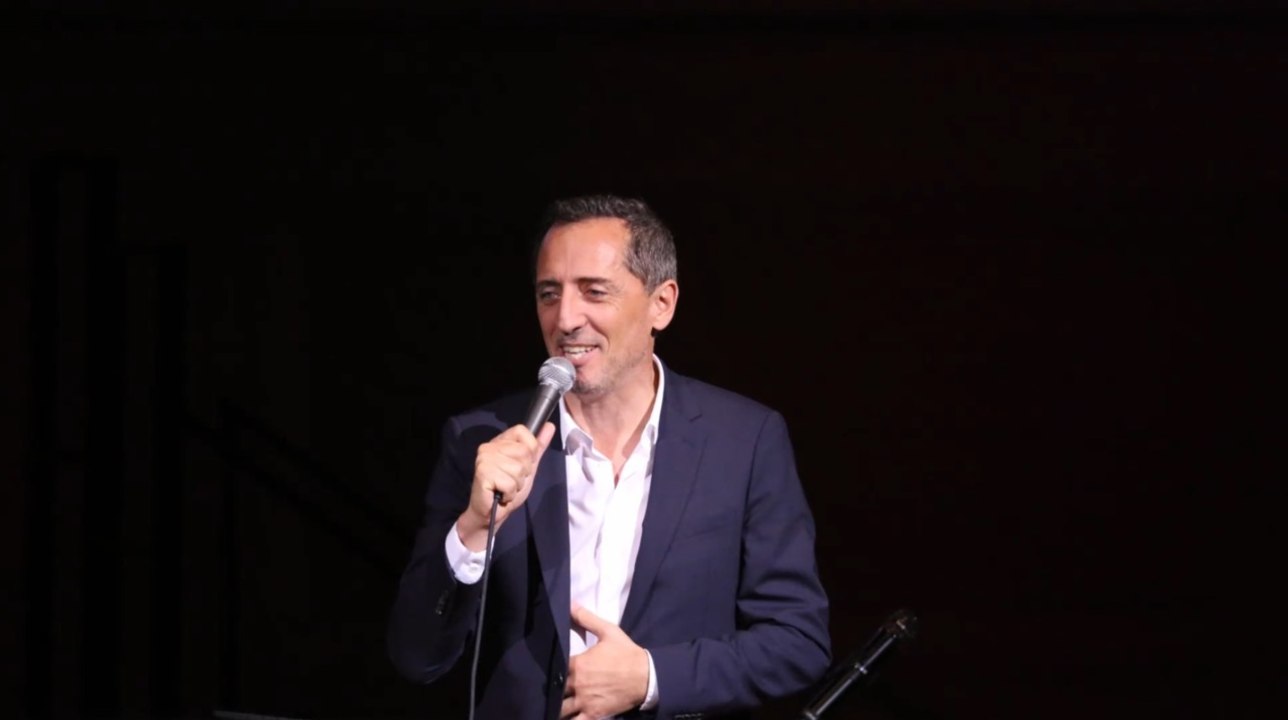 FEMME ACTUELLE - Gad Elmaleh très touché de revoir des images avec son ex-compagne Anne Brochet, mère de son fils Noé