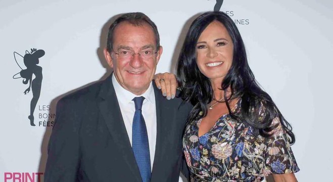 FEMME ACTUELLE - Nathalie Marquay se confie sur la difficulté d'être la femme de Jean-Pierre Pernaut