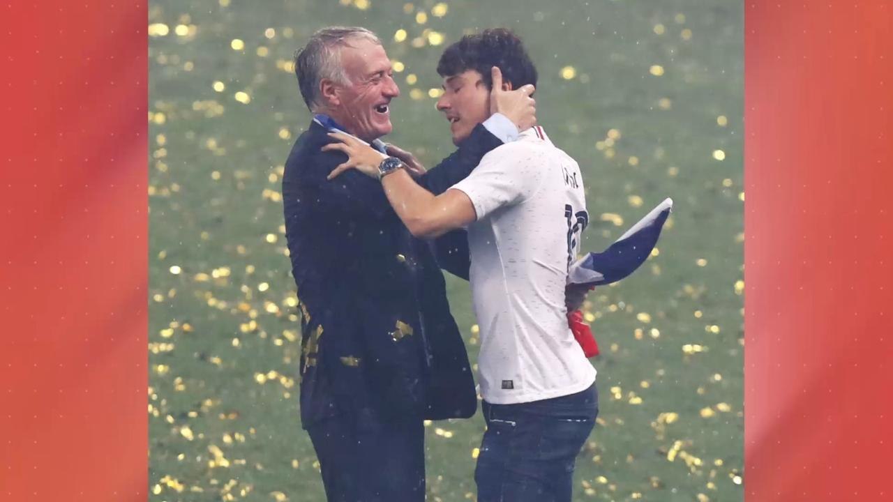FEMME ACTUELLE - Didier Deschamps, très ému, fête la victoire des Bleus dans les bras de sa femme Claude et de son fils Dylan