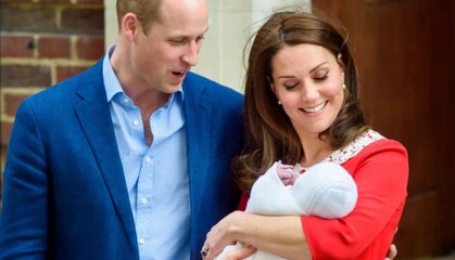FEMME ACTUELLE - Kate et William : l'adorable carte avec un cliché inédit du prince Louis qu'ils envoient à leurs fans