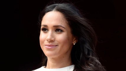 FEMME ACTUELLE - Meghan Markle adopte l’une des pièces stars de l’été : on adore, et on copie illico !
