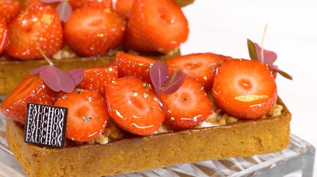 CUISINE ACTUELLE - La tarte aux fraises de François Daubinet (Fauchon)