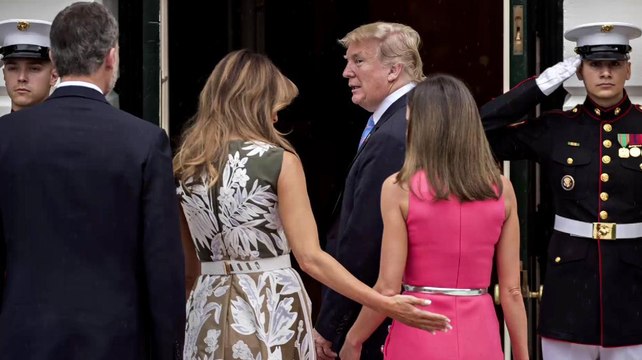 FEMME ACTUELLE - Duel mode entre Melania Trump et Letizia d’Espagne : qui porte le mieux la robe fourreau ?