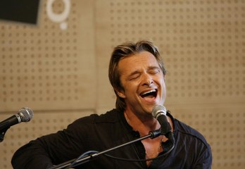 FEMME ACTUELLE - Pourquoi David Hallyday ne porte pas le même nom que sa sœur, Laura Smet
