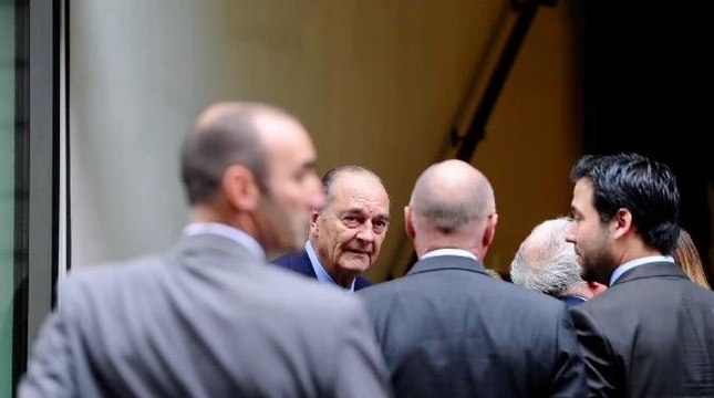 FEMME ACTUELLE - Très affaibli, Jacques Chirac ne peut plus parler : la tendre déclaration de Bernadette