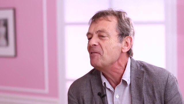 FEMME ACTUELLE - Facebook Live : Rencontre avec Pierre Lemaitre : Couleurs de l'incendie