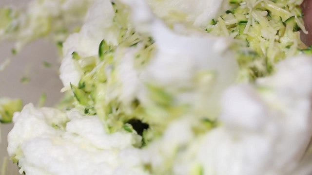 CUISINE ACTUELLE : crêpes de courgettes soufflées