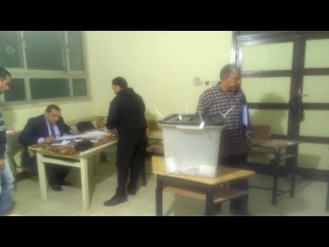 بـ زفة بلدي وحصان.. لجان الاستفتاء تغلق أبوابها في اليوم الأول