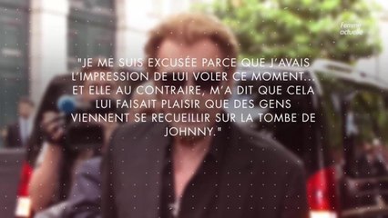 FEMME ACTUELLE - Laeticia Hallyday rencontre des fans sur la tombe de Johnny