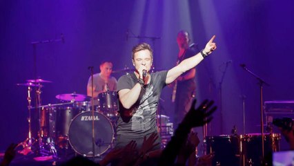 FEMME ACTUELLE - Première interview de David Hallyday depuis la mort de Johnny : "Il me manque terriblement"