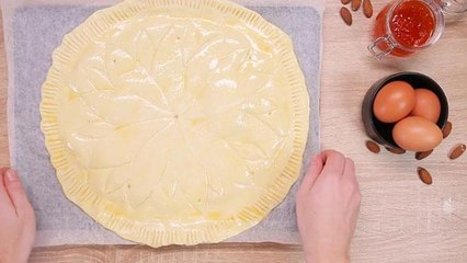FEMME ACTUELLE - Comment décorer sa galette des rois ?