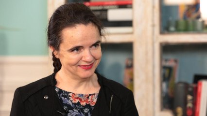 FEMME ACTUELLE - Amelie Nothomb en interview  - pastille titres livres