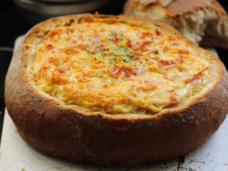 CUISINE ACTUELLE - La quiche en coque de pain