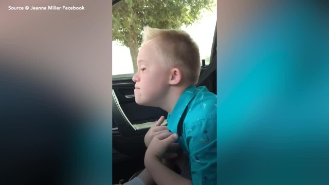 FEMME ACTUELLE - Un jeune garçon atteint de trisomie 21 reprend Whitney Houston et devient une star