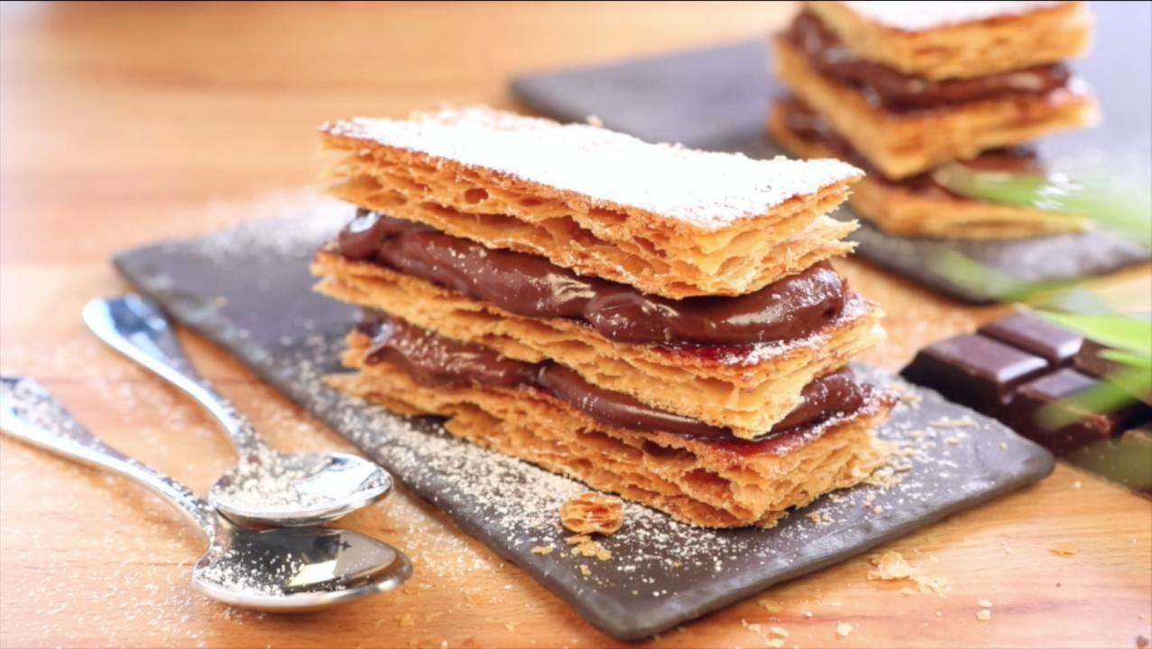 CUISINE ACTUELLE - Le millefeuilles au chocolat en vidéo