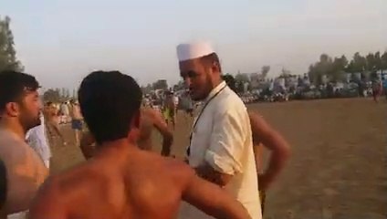 charsadda_vs_bachakan_laki_big_final_match(240p)