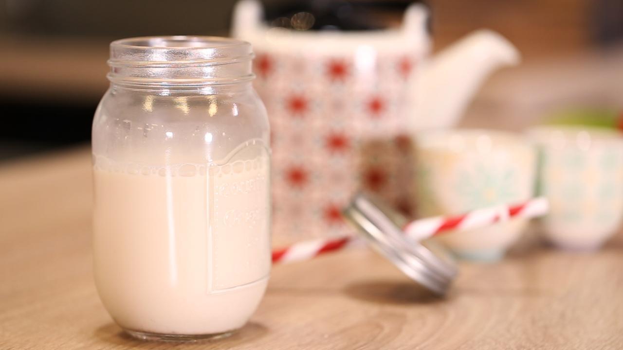 Comment Faire Du Lait d'Amande Frais À La Maison