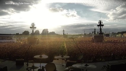 FEMME ACTUELLE - Quand 65 000 personnes reprennent  en chœur "Bohemian Rhapsody" de Queen