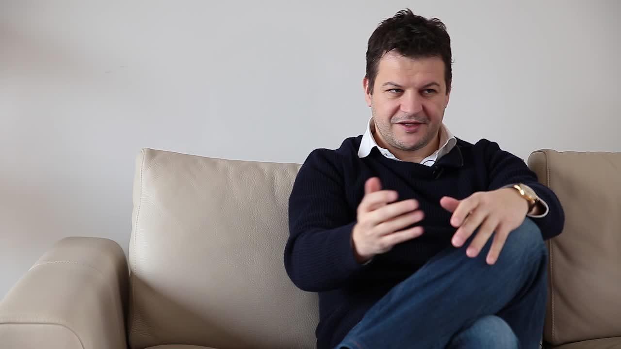 FEMME ACTUELLE - Guillaume Musso nous a reçus dans son appartement à Paris