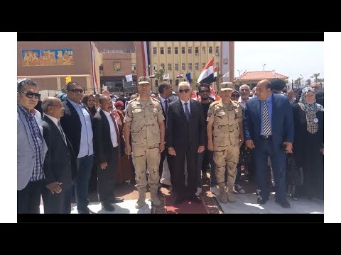 محافظ جنوب سيناء يضع إكليل الزهور على النصب التذكاري للجندي المجهول