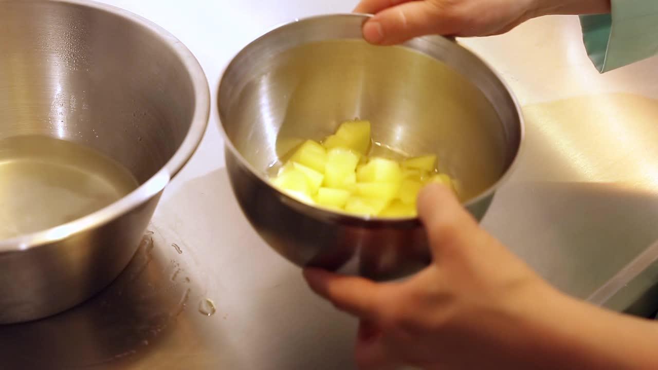Recette pour bébés et parents préssés : Tapioca au lait de coco et sa compote de pommes