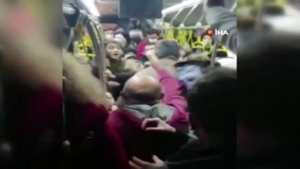 Çekmeköy'deki İETT'de yabancı uyruklu çocuklar oturdukları yerden kaldırıldı