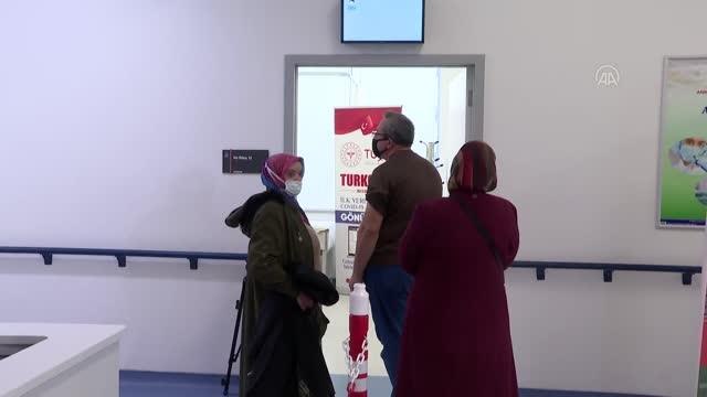 Yerli aşı TURKOVAC şehir hastanelerinde uygulanmaya başlandı