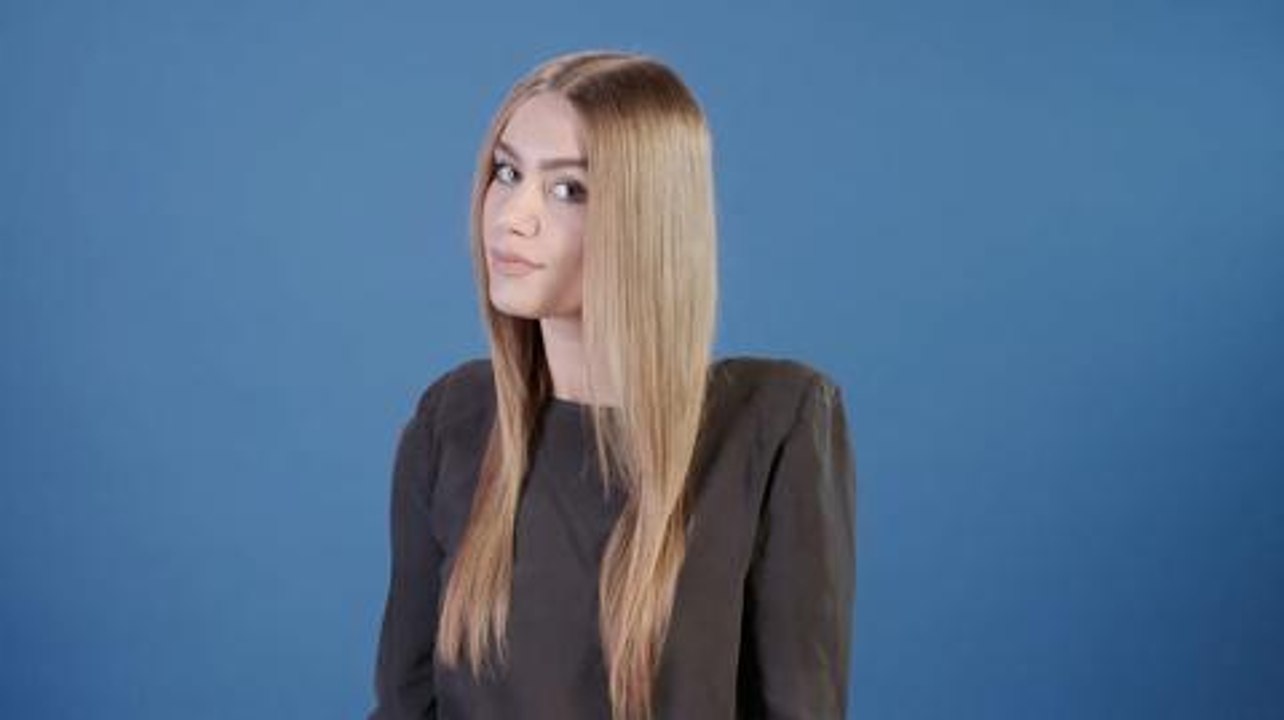 Tutoriel coiffure : des cheveux brillants (vidéo)