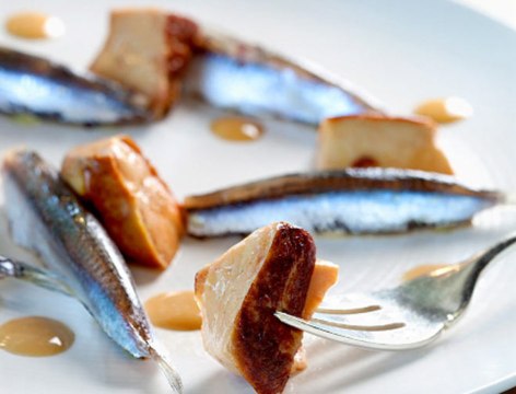 Vincent Clerc cuisine des anchois frais et du foie gras poêlé