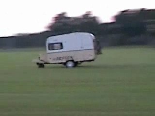 speed self propelled caravan - caravane auto fusil