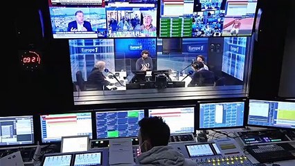 Guy Carlier raconte comment les farces qu'il faisait à Europe 1 ont lancé sa carrière