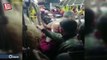 تصرف عنصري لمواطن تركي ضد أطفال سوريين في الحافلة العامة