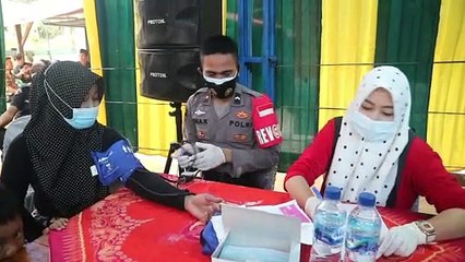 Polda Banten Kembali Gelar Vaksinasi Massal Serentak di Kecamatan Saketi