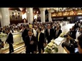 حضور قداس عيد القيامة يستقبلون البابا تواضروس بالزغاريد