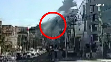 주차장 벽 뚫고 5층서 날아간 택시…도로 차들 덮쳐 8명 사상