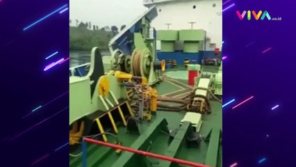 Ratusan Penumpang KMP Amadea Terjebak di Pulau Kosong