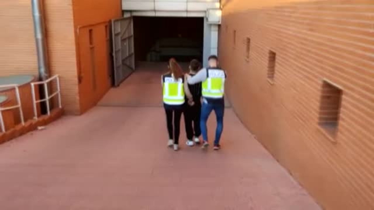Detenido el acusado de asesinar a su pareja en Elche tras atrincherarse en una vivienda