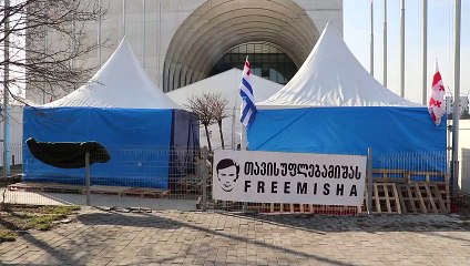 Trasladan de vuelta a prisión al expresidente de Georgia Mijail Saakashvili