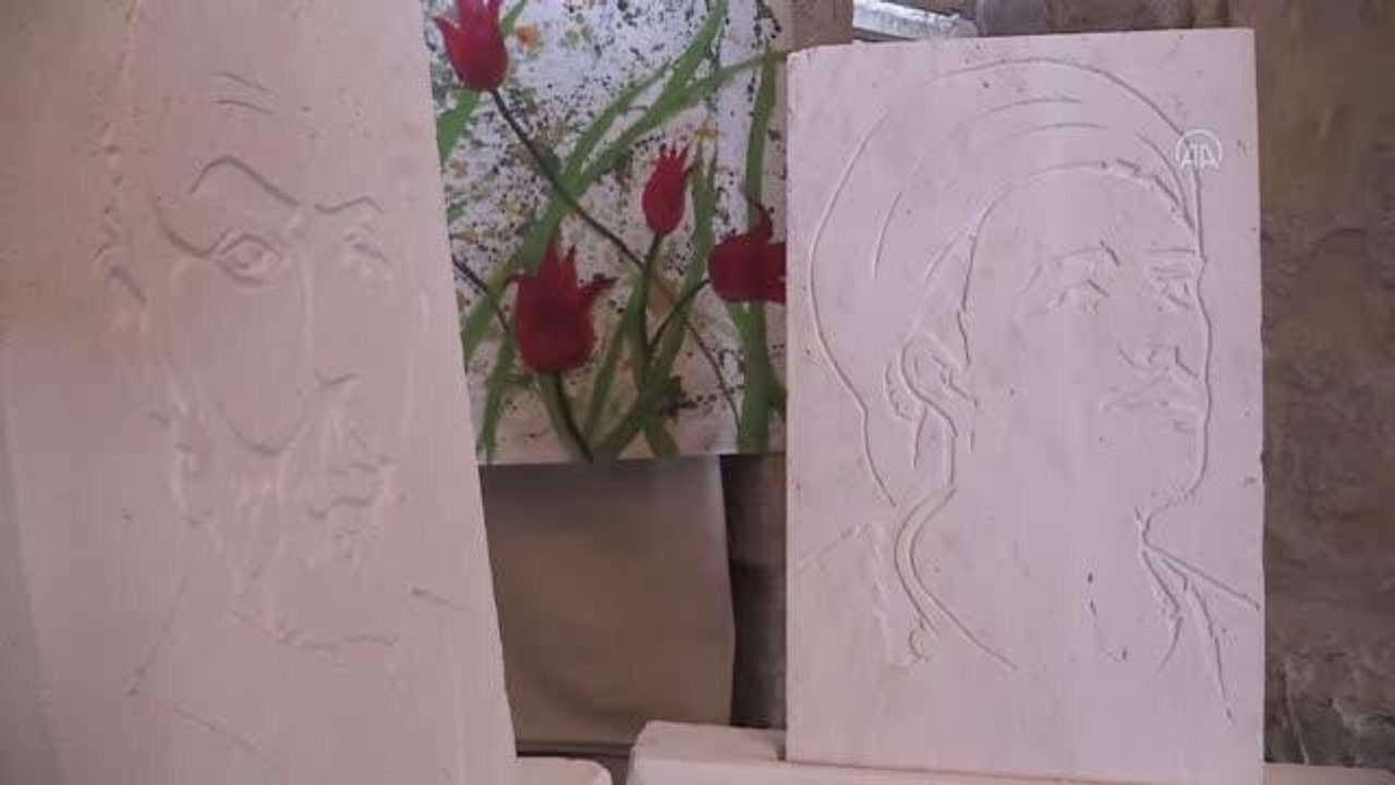 "Yunus Emre ve Mehmet Akif Ersoy" karma sergisi açıldı