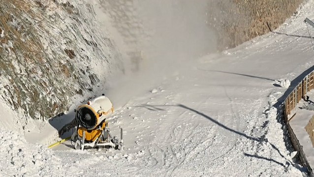 Snowmaking continues as Winter Olympics near in China