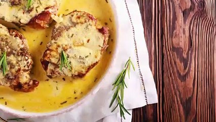 Bisteca de porco ao molho de mostarda