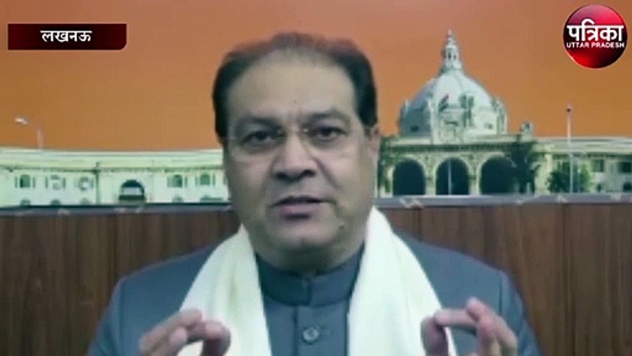 दंगाइयों और नोटों के बंडल को लेकर अखिलेश पर मोहसिन रजा का हमला