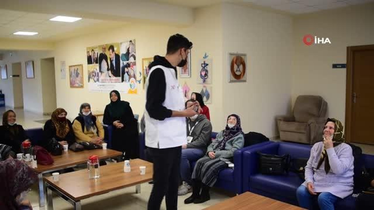 Yeryüzü Doktorları Tuzla Belediyesi Yaşlılar Merkezi'ni ziyaret etti