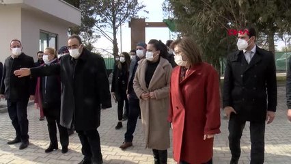 FATMA ŞAHİN, HAYVAN BARINAĞINDA İNCELEMELERDE BULUNDU