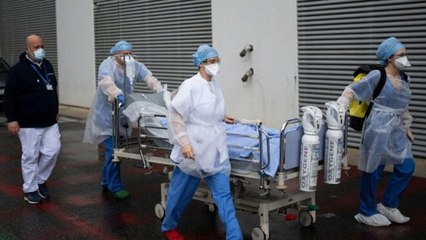 US reports more than 1800 COVID deaths in single day