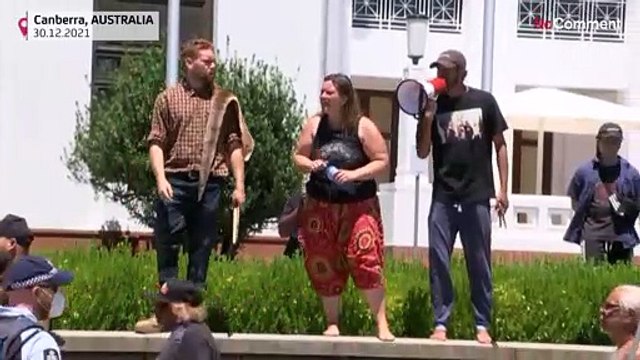 Канберра: пламя охватило здание, где ранее заседал парламент