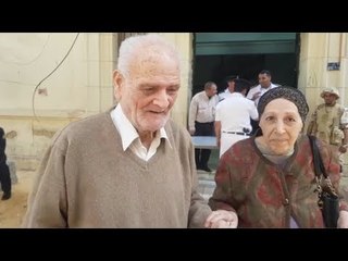 مسن بعد الإدلاء بصوته : الشباب اللي مش هينزل خاين