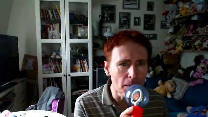 Wiwi égratigne "aime moi"